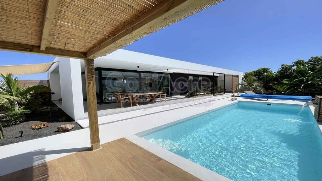 3 quarto Moradia para venda em Villaverde com piscina garagem - 649 000 € (Ref: 10048620)