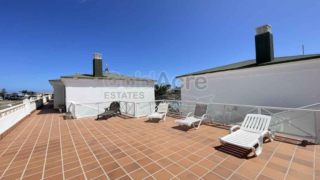 1 sovrum Lägenhet till salu i Corralejo med pool - 149 000 € (Ref: 10054516)