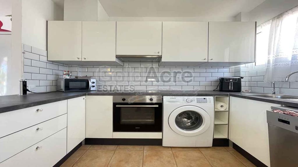 1 sovrum Lägenhet till salu i Corralejo med pool - 149 000 € (Ref: 10054516)