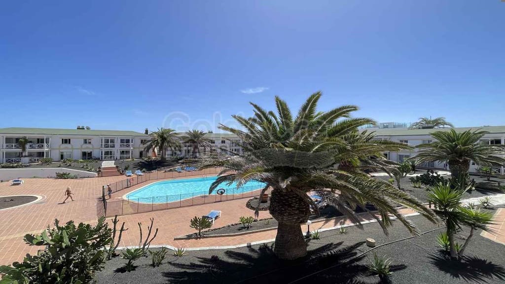 1 sovrum Lägenhet till salu i Corralejo med pool - 149 000 € (Ref: 10054516)