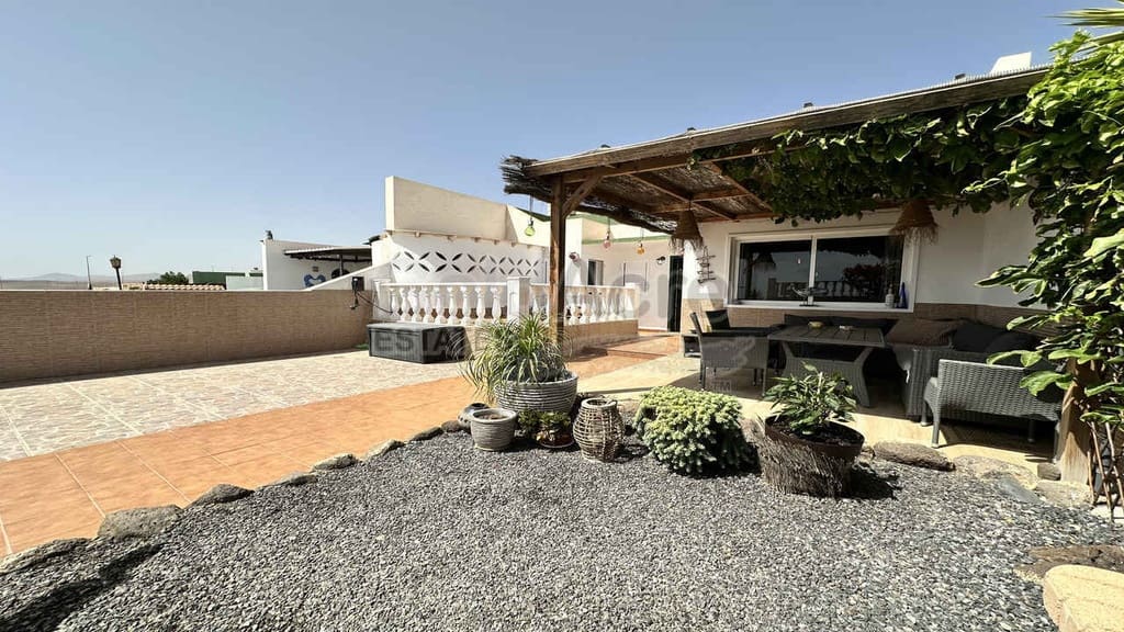 2 camera da letto Villa in vendita in Caleta de Fuste con piscina garage - 259.000 € (Rif: 10085396)