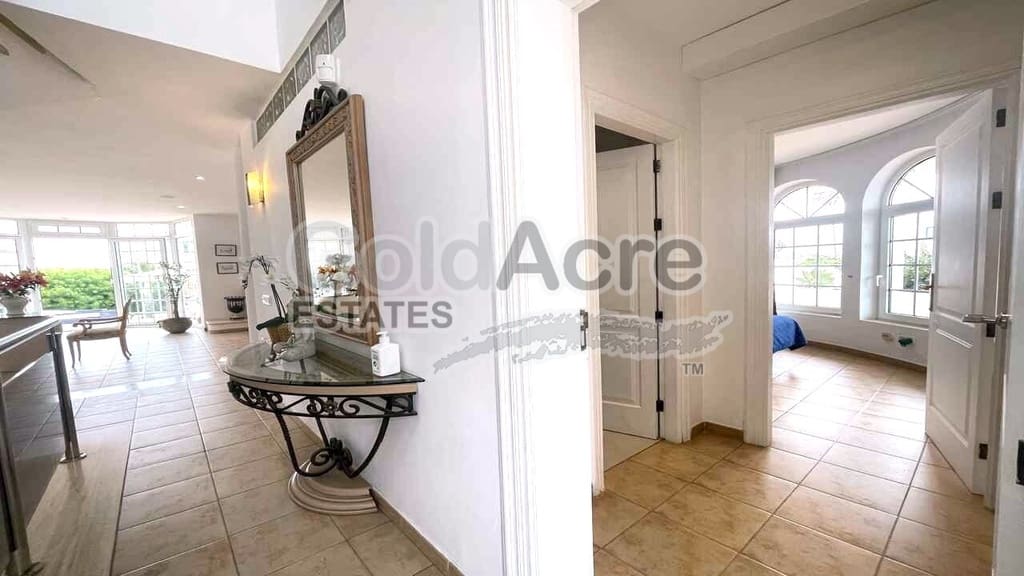4 quarto Moradia para venda em Corralejo com piscina garagem - 1 390 000 € (Ref: 10094066)