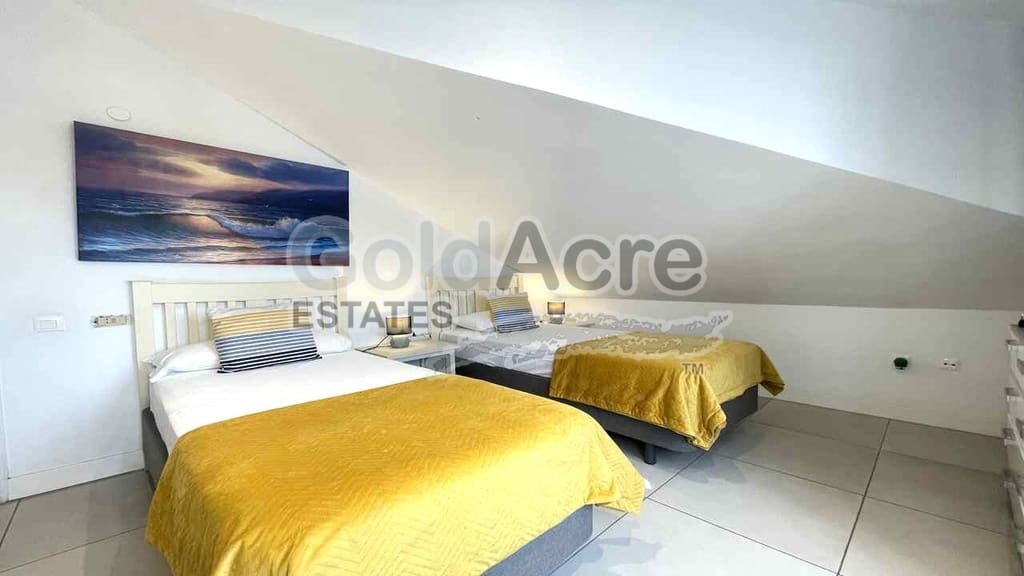 4 quarto Moradia para venda em Corralejo com piscina garagem - 1 390 000 € (Ref: 10094066)