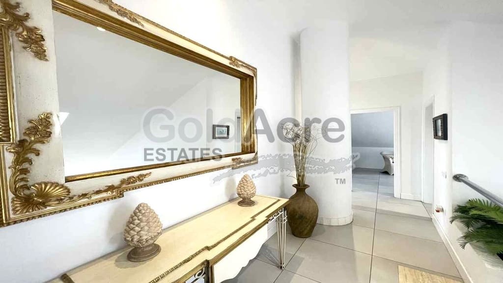 4 quarto Moradia para venda em Corralejo com piscina garagem - 1 390 000 € (Ref: 10094066)