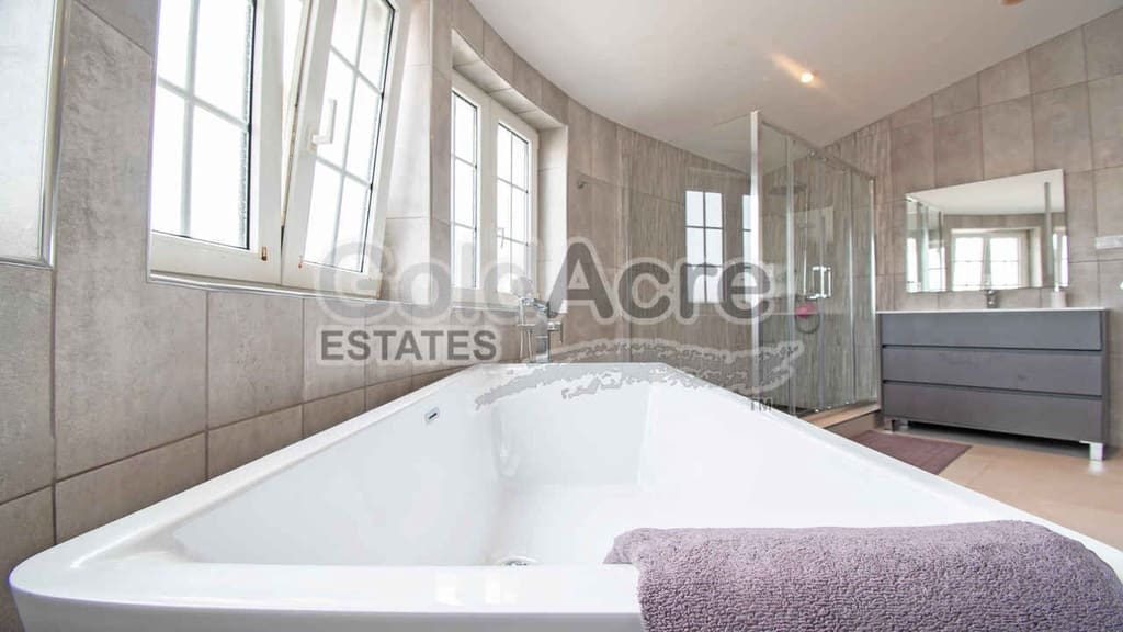 4 quarto Moradia para venda em Corralejo com piscina garagem - 1 390 000 € (Ref: 10094066)