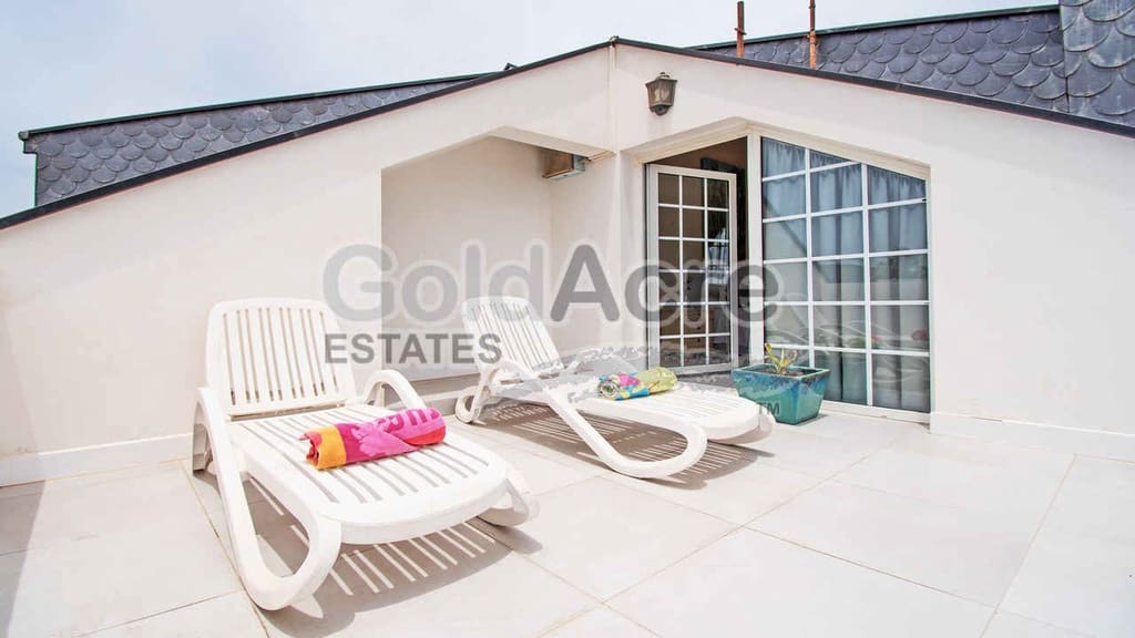 4 quarto Moradia para venda em Corralejo com piscina garagem - 1 390 000 € (Ref: 10094066)