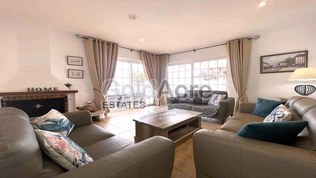 4 quarto Moradia para venda em Corralejo, La Oliva com piscina garagem - 1 390 000 € (Ref: 10094066)