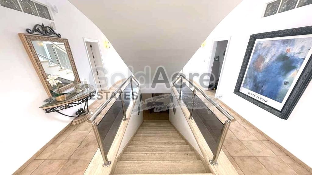 4 quarto Moradia para venda em Corralejo com piscina garagem - 1 390 000 € (Ref: 10094066)