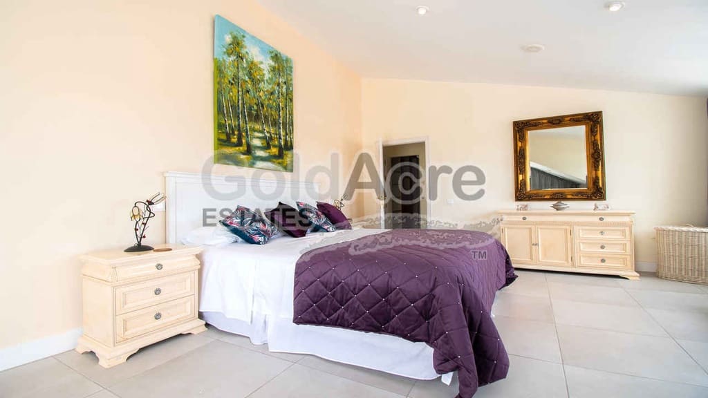 4 quarto Moradia para venda em Corralejo com piscina garagem - 1 390 000 € (Ref: 10094066)