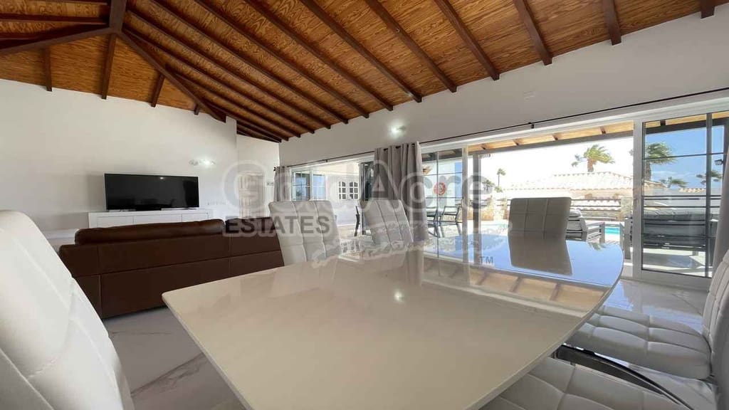 3 chambre Villa/Maison à vendre à Caleta de Fuste avec piscine garage - 475 000 € (Ref: 10097434)