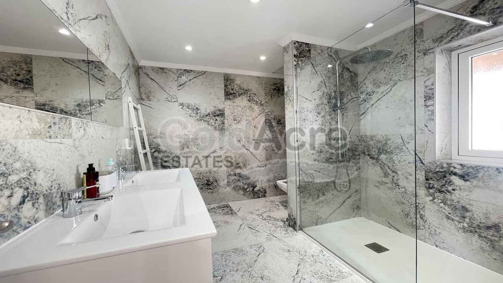 3 chambre Villa/Maison à vendre à Caleta de Fuste avec piscine garage - 475 000 € (Ref: 10097434)