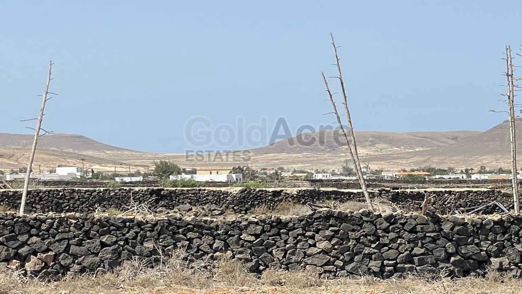 Undeveloped Land for sale in Lajares - € 185,000 (Ref: 10110428)