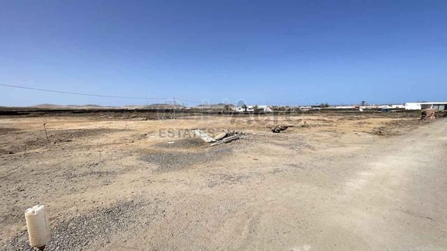 Terreno Não Urbanizado para venda em Lajares, La Oliva - 185 000 € (Ref: 10110428)