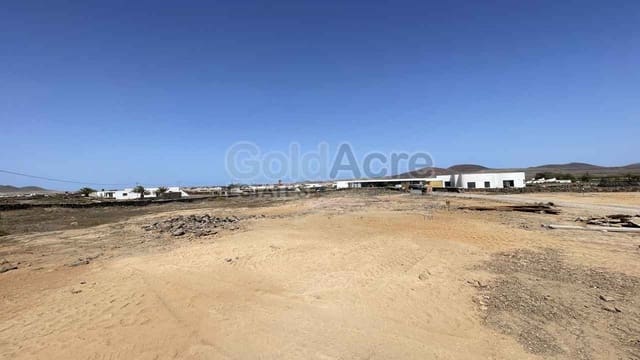 Terreno Não Urbanizado para venda em Lajares, La Oliva - 185 000 € (Ref: 10110428)