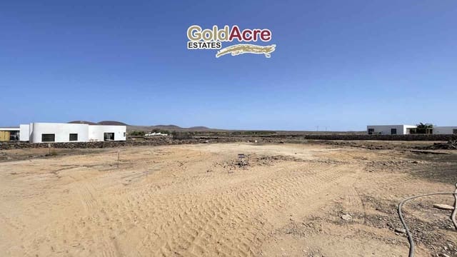 Teren niezagospodarowany na sprzedaż w Lajares, La Oliva - 199 500 € (Ref: 10113485)