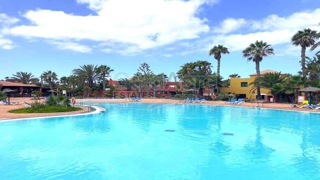 2 Zimmer Apartment zu verkaufen in Corralejo mit Pool Garage - 235.000 € (Ref: 10113486)