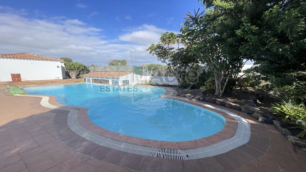 5 soverom Villa til salgs i Villaverde med svømmebasseng - € 970 000 (Ref: 10118653)