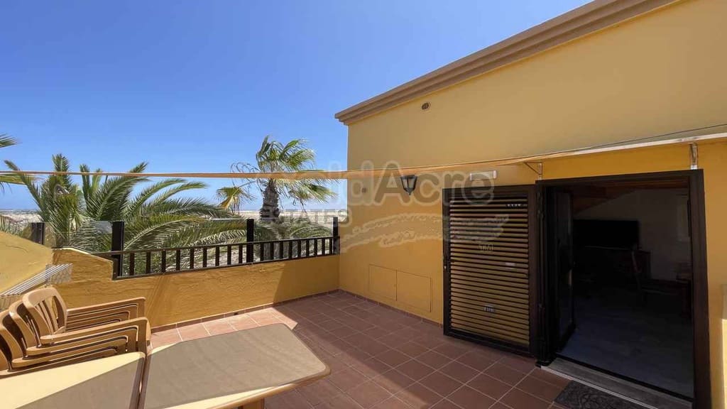 1 bedroom Apartment for sale in Corralejo with pool - € 225,000 (Ref: 10150196)
