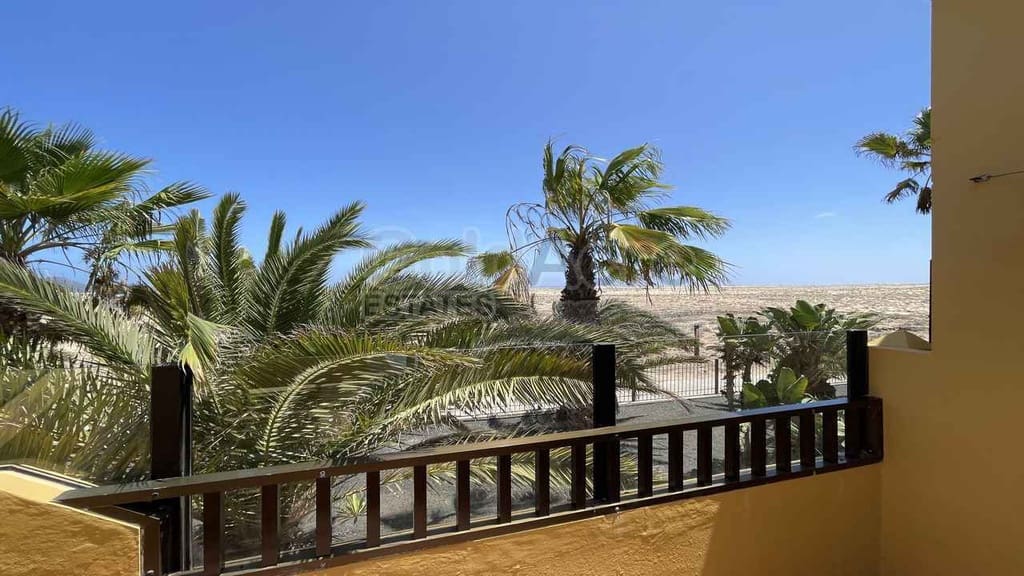 1 bedroom Apartment for sale in Corralejo with pool - € 225,000 (Ref: 10150196)