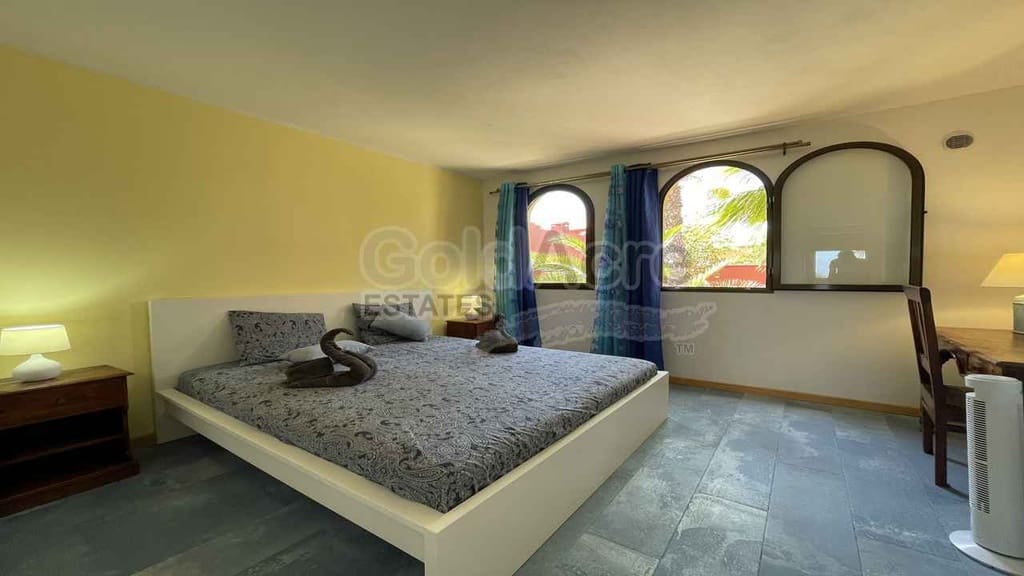 1 bedroom Apartment for sale in Corralejo with pool - € 225,000 (Ref: 10150196)