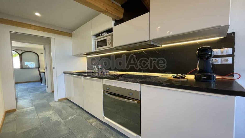 1 bedroom Apartment for sale in Corralejo with pool - € 225,000 (Ref: 10150196)