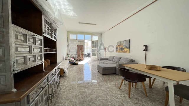 Kaupallinen myytävänä paikassa Puerto del Rosario - 92 000 € (Ref: 10154504)