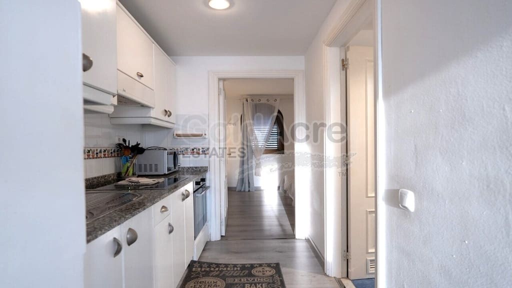 1 slaapkamer Appartement te koop in Corralejo met zwembad - € 215.000 (Ref: 10158854)