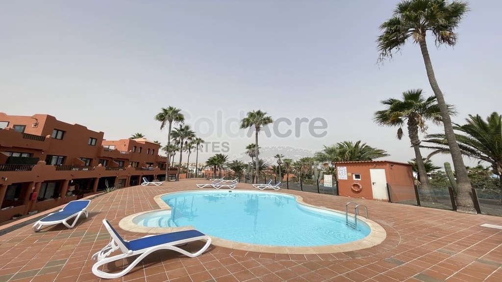 1 bedroom Apartment for sale in Corralejo with pool - € 215,000 (Ref: 10158854)