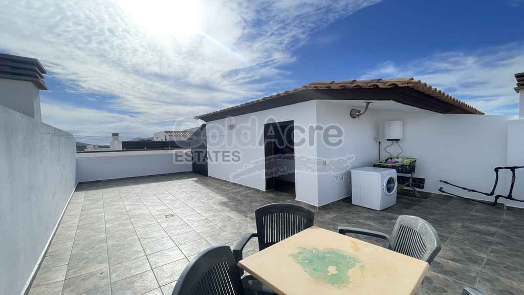 3 bedroom Terraced Villa for sale in La Oliva with pool - € 249,000 (Ref: 10162080)