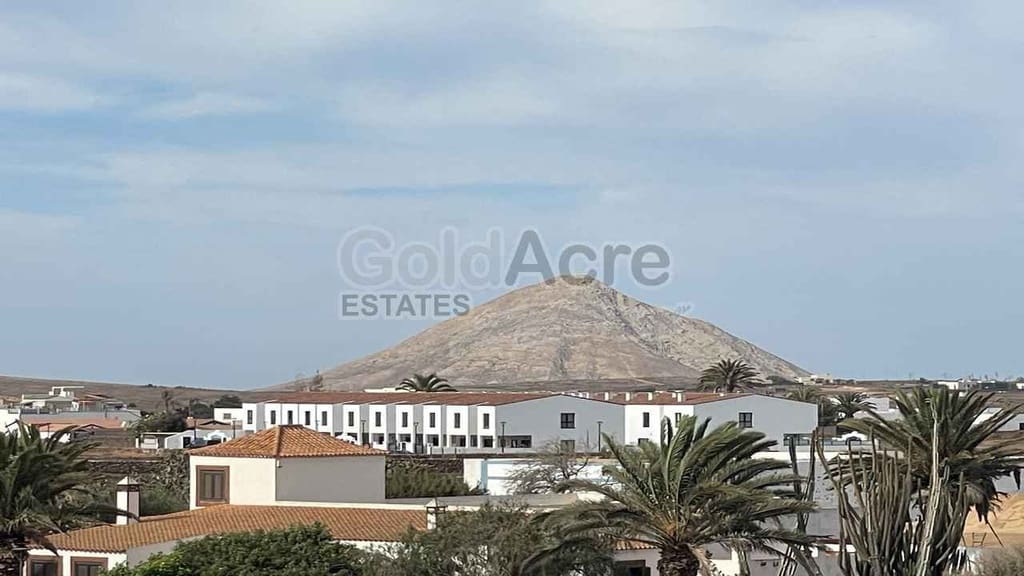 3 bedroom Terraced Villa for sale in La Oliva with pool - € 249,000 (Ref: 10162080)