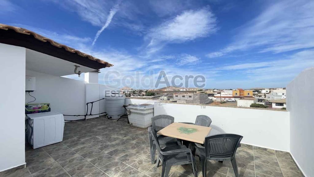 3 bedroom Terraced Villa for sale in La Oliva with pool - € 249,000 (Ref: 10162080)