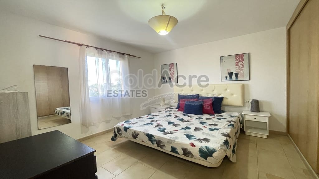 1 bedroom Apartment for sale in Corralejo with pool - € 230,000 (Ref: 10168031)