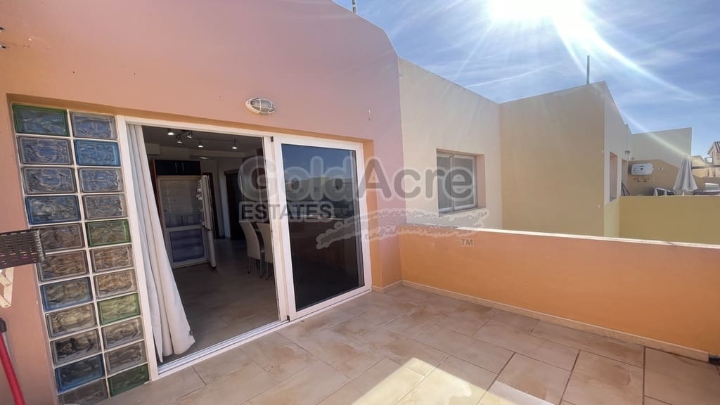 1 bedroom Apartment for sale in Corralejo with pool - € 230,000 (Ref: 10168031)
