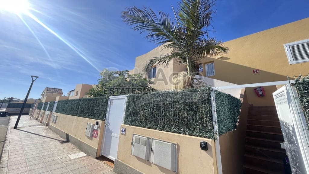 1 bedroom Apartment for sale in Corralejo with pool - € 230,000 (Ref: 10168031)