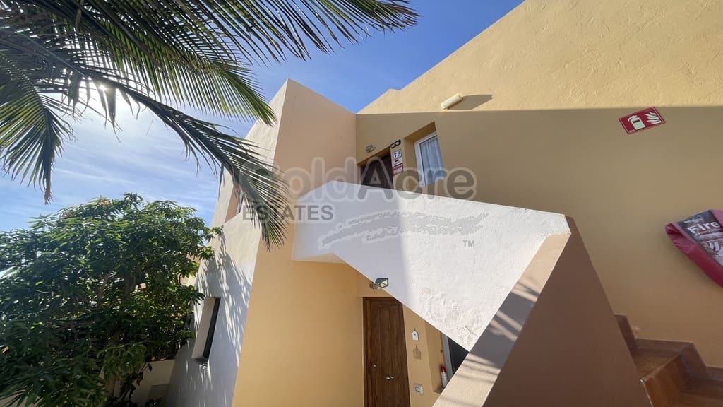1 bedroom Apartment for sale in Corralejo with pool - € 230,000 (Ref: 10168031)