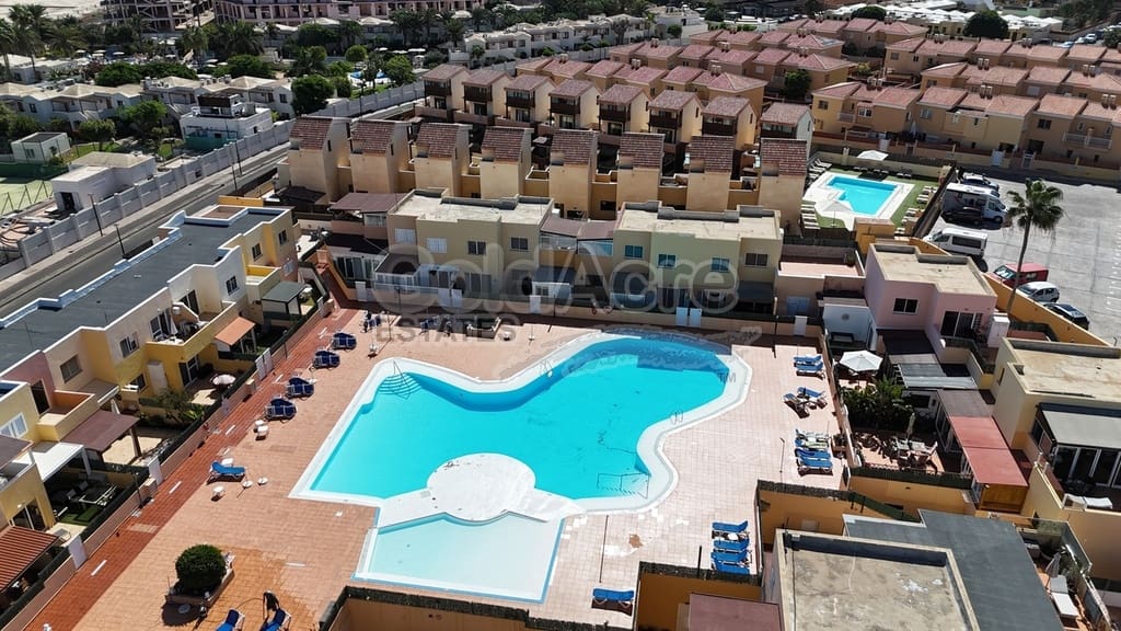 1 bedroom Apartment for sale in Corralejo with pool - € 230,000 (Ref: 10168031)