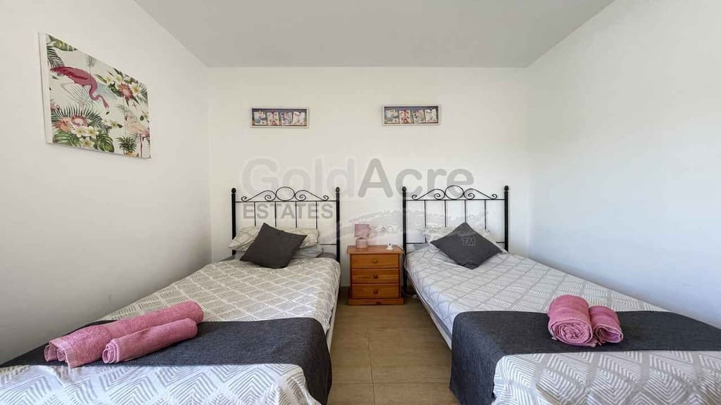 3 bedroom Villa for sale in Antigua with pool - € 229,000 (Ref: 10168032)