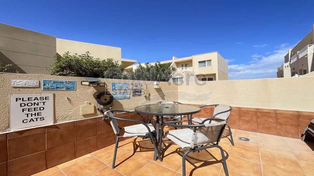 3 bedroom Villa for sale in Antigua with pool - € 229,000 (Ref: 10168032)