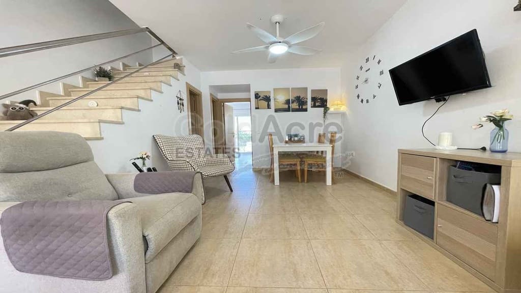 3 bedroom Villa for sale in Antigua with pool - € 229,000 (Ref: 10168032)