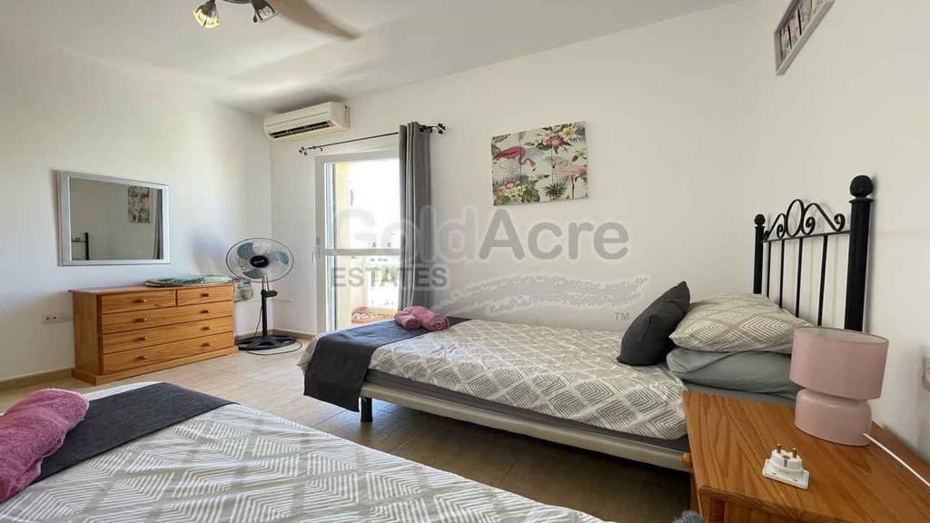 3 bedroom Villa for sale in Antigua with pool - € 229,000 (Ref: 10168032)