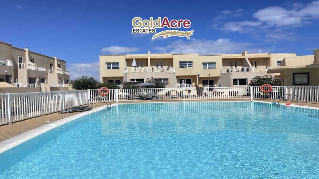 3 bedroom Villa for sale in Antigua with pool - € 229,000 (Ref: 10168032)