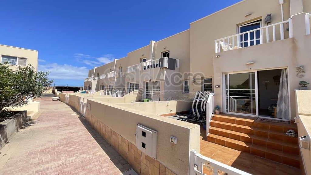 3 bedroom Villa for sale in Antigua with pool - € 229,000 (Ref: 10168032)