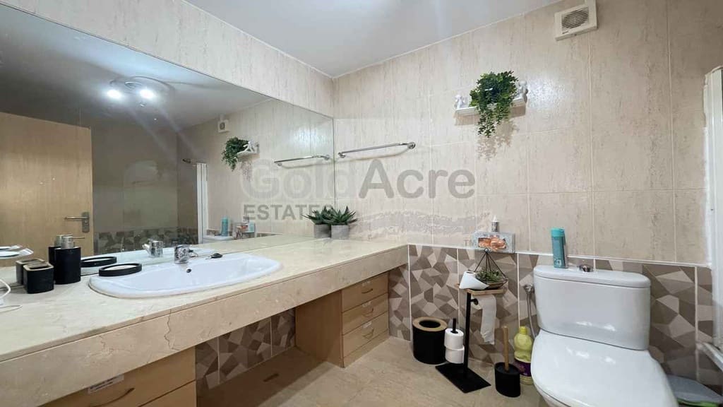 3 bedroom Villa for sale in Antigua with pool - € 229,000 (Ref: 10168032)