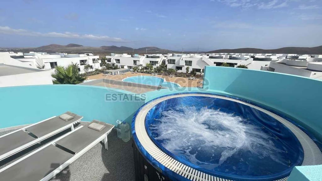 2 bedroom Apartment for sale in Villaverde with pool - € 279,000 (Ref: 10179730)