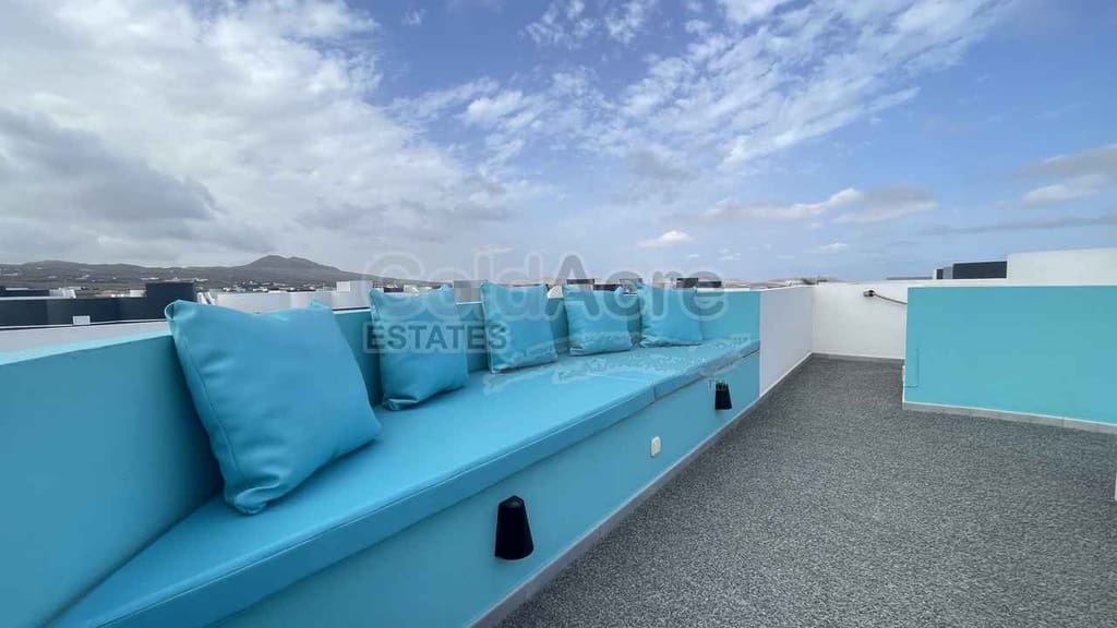2 bedroom Apartment for sale in Villaverde with pool - € 279,000 (Ref: 10179730)