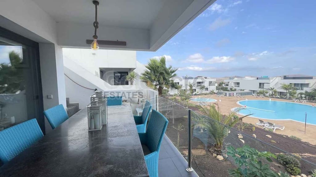 2 bedroom Apartment for sale in Villaverde with pool - € 279,000 (Ref: 10179730)
