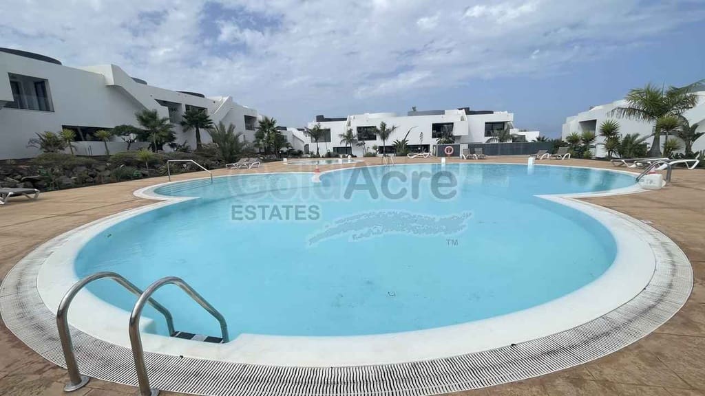 2 bedroom Apartment for sale in Villaverde with pool - € 279,000 (Ref: 10179730)