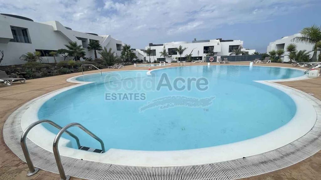 2 bedroom Apartment for sale in Villaverde with pool - € 279,000 (Ref: 10179730)
