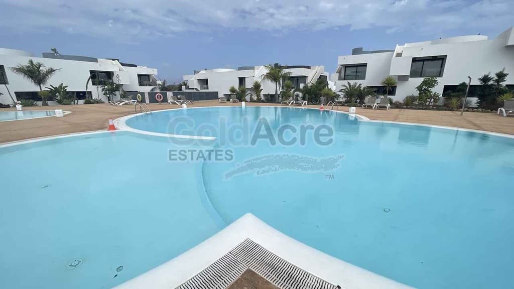 2 bedroom Apartment for sale in Villaverde with pool - € 279,000 (Ref: 10179730)
