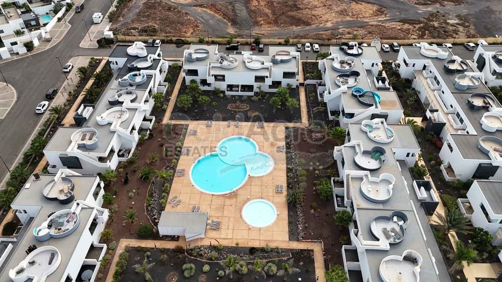 2 bedroom Apartment for sale in Villaverde with pool - € 279,000 (Ref: 10179730)